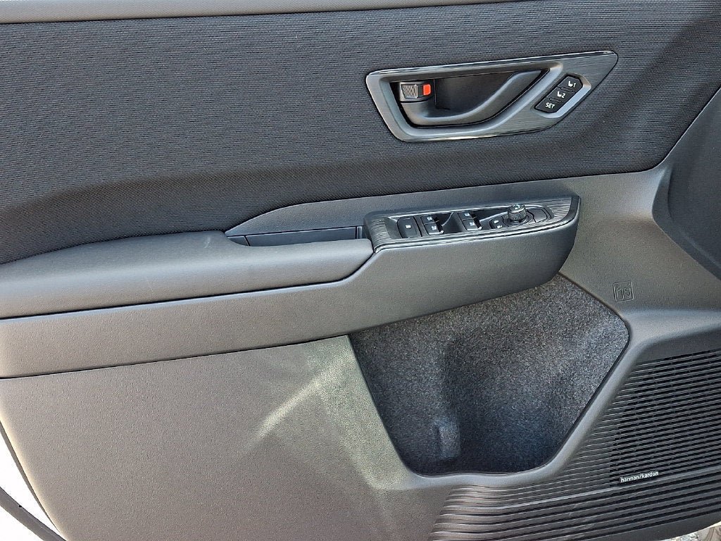 Certified 2026 Subaru Outback Limited AWD/4WD image 8