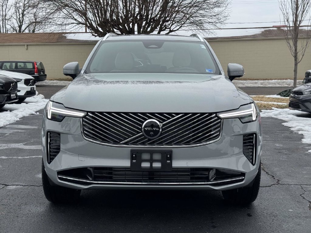 New 2026 Volvo XC90 T8 Plus w/ Protection Package Premier AWD/4WD image 24