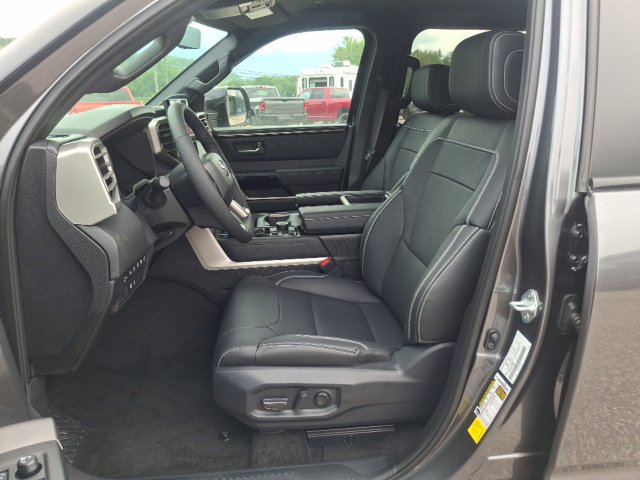 New 2026 Toyota Tundra Limited AWD/4WD image 12