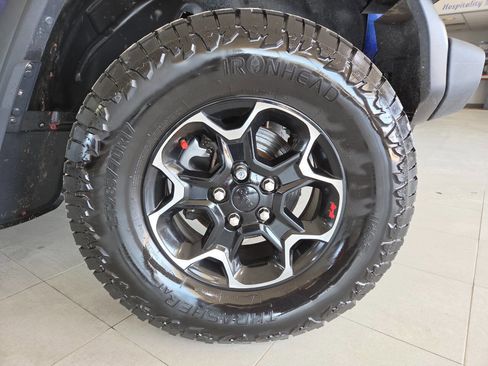 Used 2018 Jeep Wrangler Unlimited Sport AWD/4WD image 9