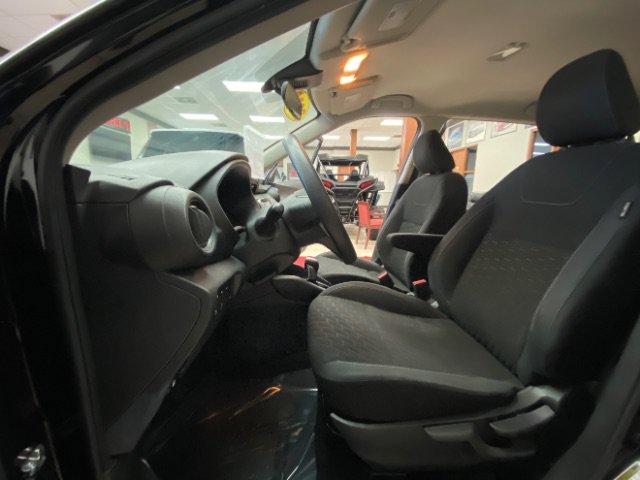 Used 2022 Nissan Kicks S FWD image 17