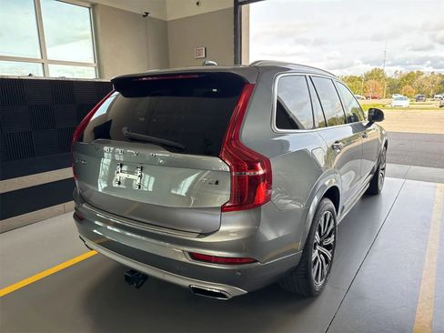 Used 2020 Volvo XC90 T6 Momentum w/ Protection Package Premier image 4