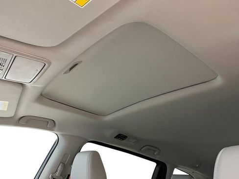 New 2026 Honda Odyssey EX-L image 24