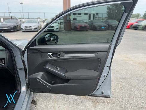 Used 2025 Honda Civic Sport image 21