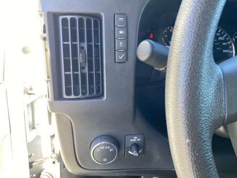 Used 2024 GMC Savana 2500 w/ Driver Convenience Package image 18