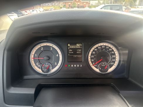 Used 2016 RAM 2500 Tradesman w/ Chrome Appearance Group image 44