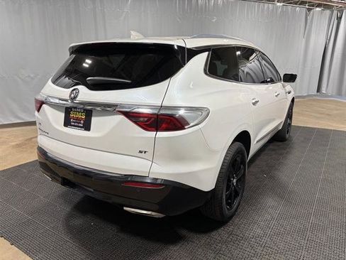 Certified 2023 Buick Enclave Essence w/ Sport Touring Edition image 3