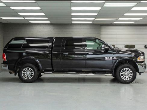 Used 2017 RAM 3500 Laramie AWD/4WD image 3
