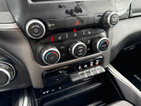 Used 2019 RAM 1500 Big Horn AWD/4WD image 10