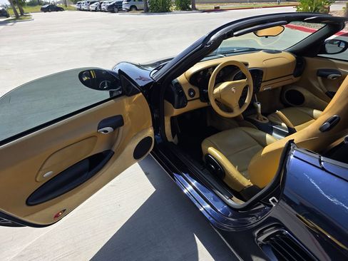 Used 2003 Porsche Boxster RWD image 9