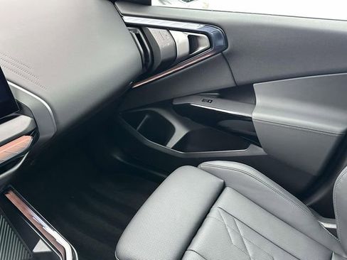 Used 2026 BMW X3 xDrive30 w/ Premium Package image 37