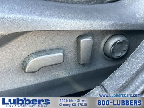 Used 2025 Subaru Outback Touring XT image 12