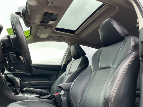 Used 2019 Subaru Crosstrek 2.0i Limited w/ Moonroof Package w/Navigation AWD/4WD image 18