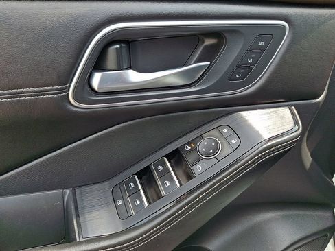 Used 2021 Nissan Rogue Platinum AWD/4WD image 17