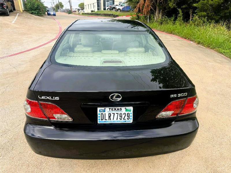 Used 2002 Lexus ES 330 FWD image 16