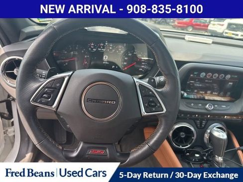 Used 2018 Chevrolet Camaro SS RWD image 13