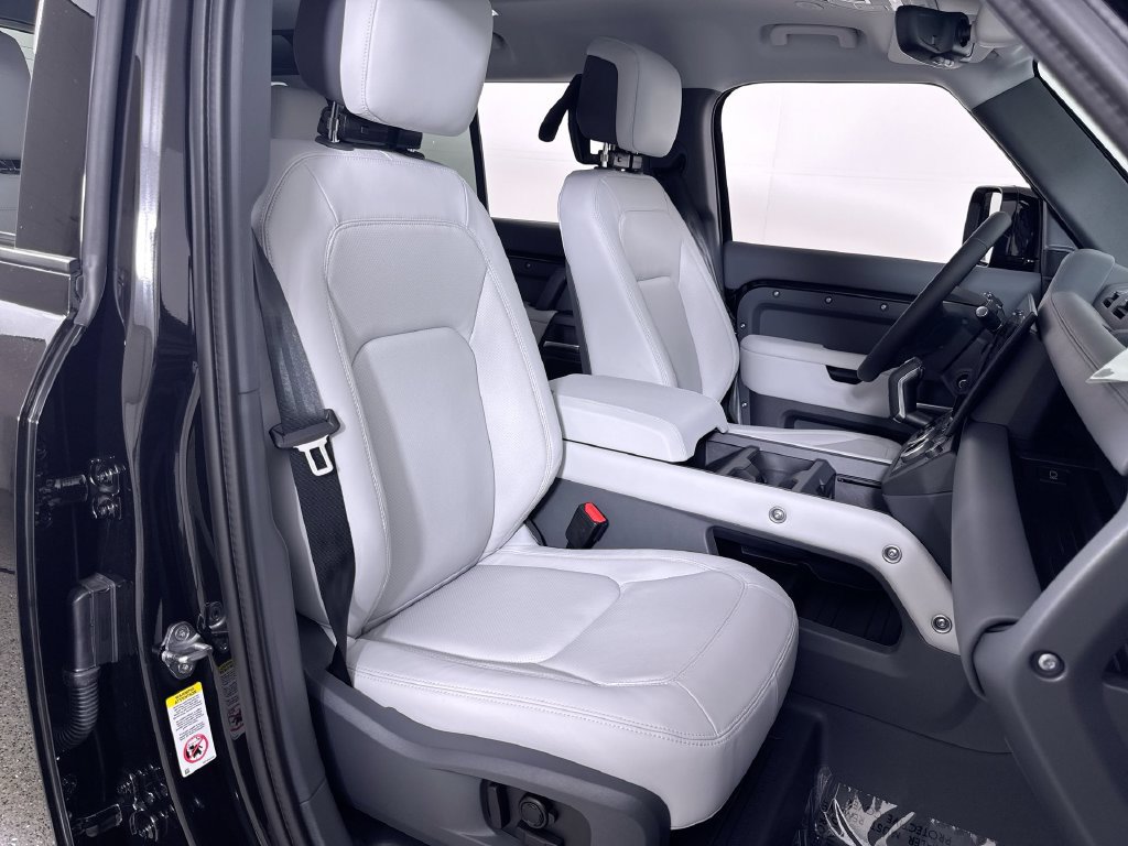 New 2026 Land Rover Defender 110 S AWD/4WD image 22