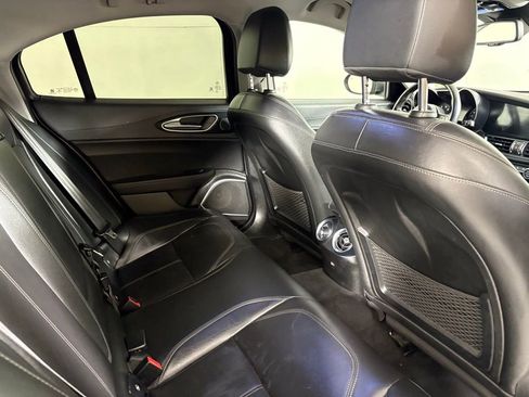 Used 2019 Alfa Romeo Giulia image 20