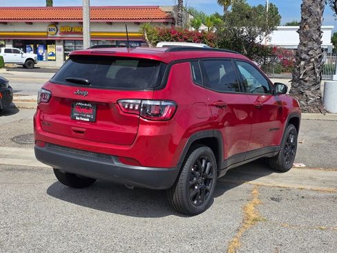 New 2026 Jeep Compass Latitude image 4