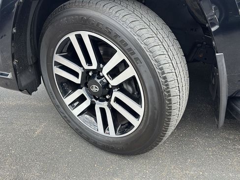 Used 2023 Toyota 4Runner Limited AWD/4WD image 5
