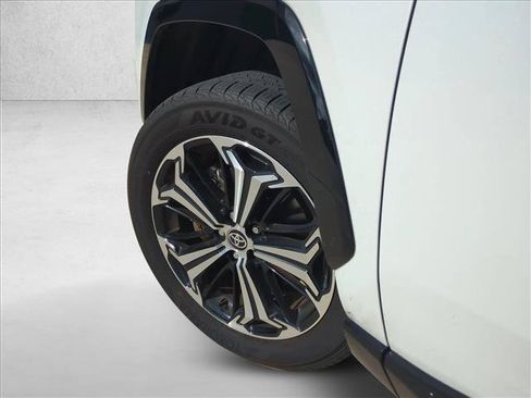 Certified 2025 Toyota RAV4 XSE AWD/4WD image 10