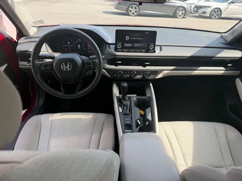Used 2025 Honda Accord SE image 9