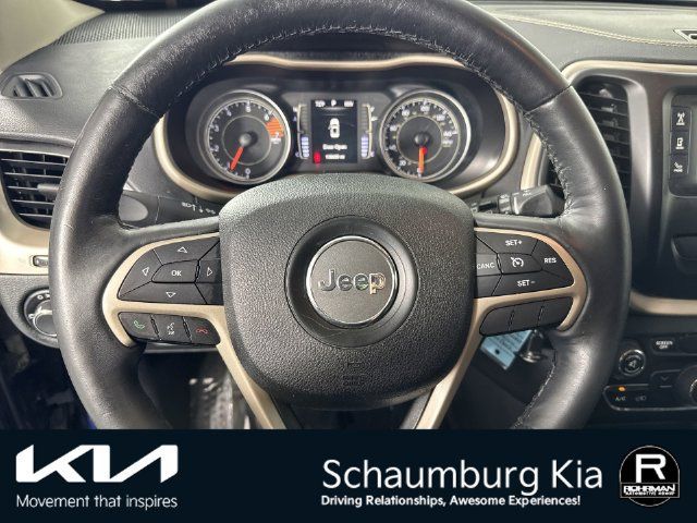 Used 2016 Jeep Cherokee Sport w/ Cold Weather Group AWD/4WD image 11