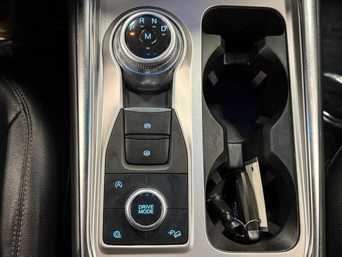 Used 2020 Ford Explorer XLT w/ Equipment Group 202A AWD/4WD image 24