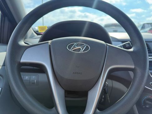 Used 2015 Hyundai Accent GLS image 16