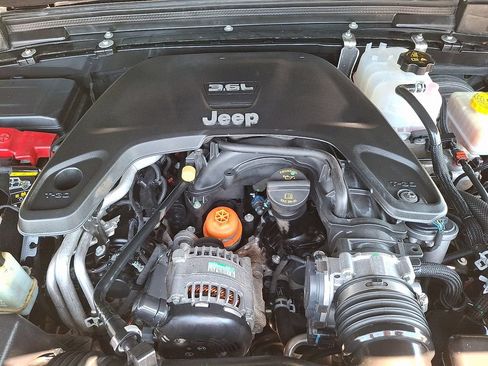 Used 2020 Jeep Wrangler Unlimited Sport S AWD/4WD image 25
