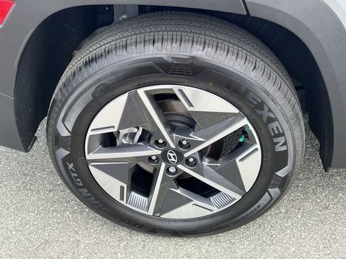 Certified 2025 Hyundai Tucson SEL image 18