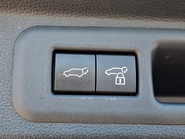 Used 2023 Toyota Sequoia TRD Pro AWD/4WD image 29