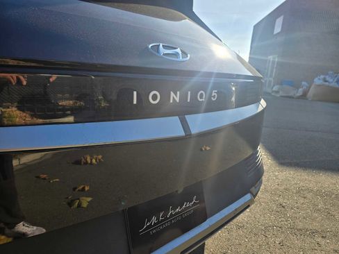 Used 2024 Hyundai Ioniq 5 SE image 16