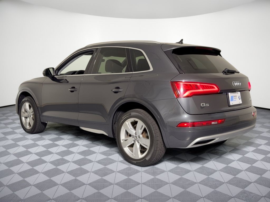 Used 2018 Audi Q5 2.0T Premium Plus w/ Premium Plus Package AWD/4WD image 3