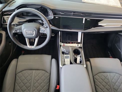 New 2026 Audi SQ7 Prestige image 14