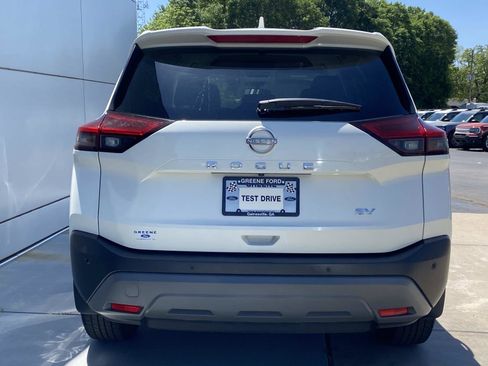 Used 2023 Nissan Rogue SV FWD image 5