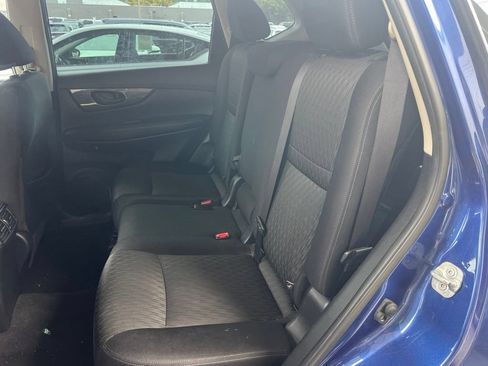 Used 2020 Nissan Rogue S FWD image 7