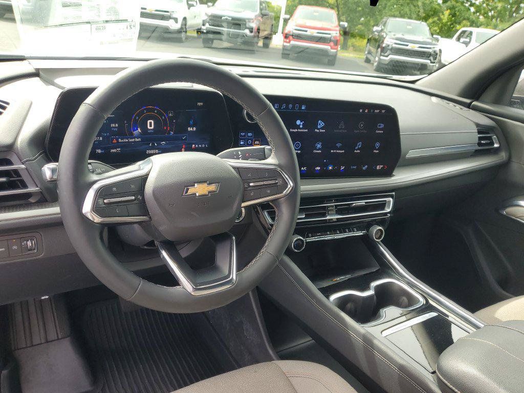 Used 2024 Chevrolet Traverse LT w/ LPO, Floor Liner Package AWD/4WD image 7