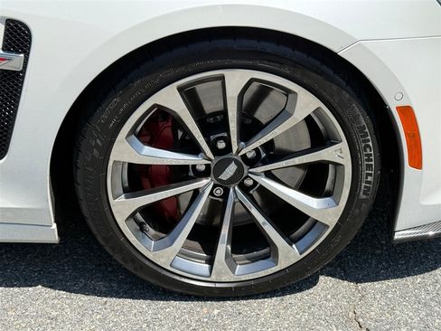 Used 2016 Cadillac CTS V w/ Carbon Fiber Package RWD image 33