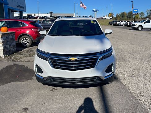 Used 2022 Chevrolet Equinox Premier image 2