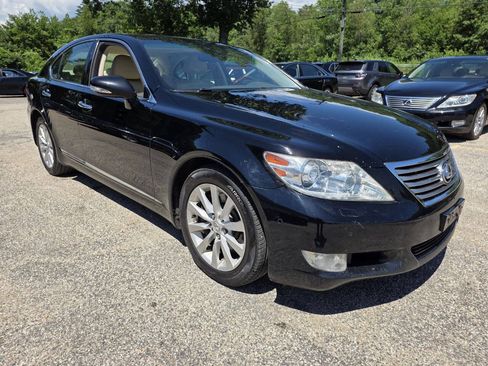 Used 2011 Lexus LS 460 AWD w/ Luxury Value Edition image 8