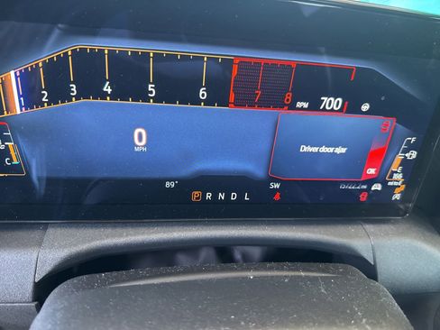 Used 2025 Ford Mustang Coupe RWD image 7