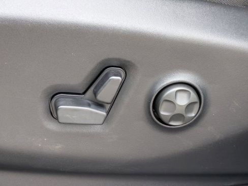 New 2026 Chrysler Pacifica Limited w/ S Appearance Package image 21