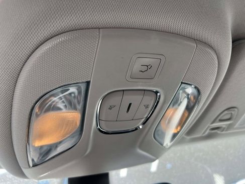 Certified 2018 Jeep Compass Latitude w/ Popular Equipment Group AWD/4WD image 33