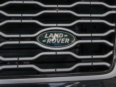 Used 2019 Land Rover Range Rover HSE image 5