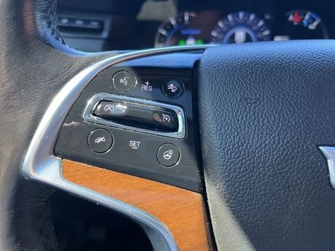 Used 2020 Cadillac Escalade Luxury AWD/4WD image 42