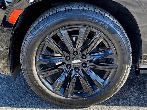 Used 2022 Cadillac Escalade ESV Sport w/ Touring Package image 35