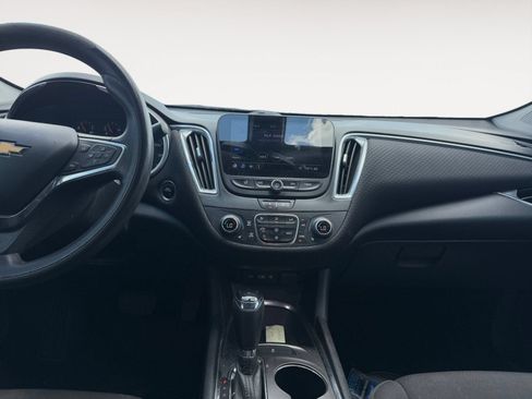 Used 2020 Chevrolet Malibu LT FWD image 11