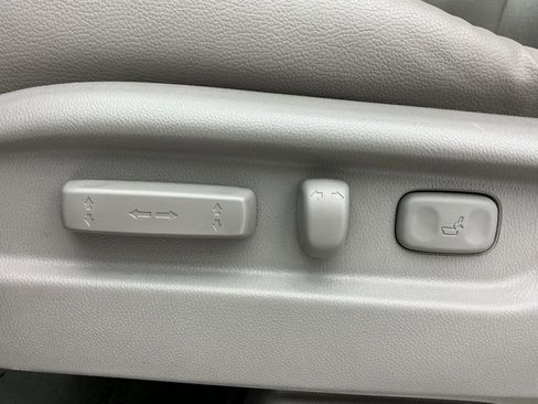 Used 2016 Honda Odyssey EX-L image 41