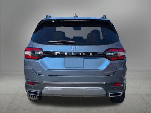 New 2026 Honda Pilot Elite image 4